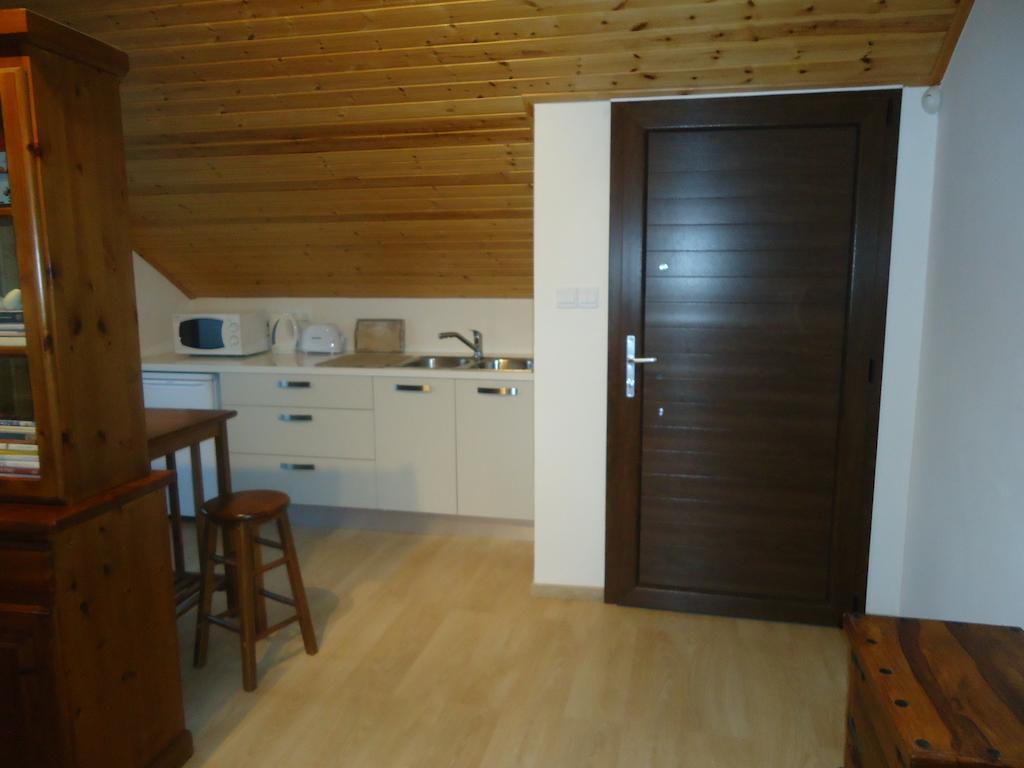 Petralona Apartment Agios Athanasios Екстер'єр фото