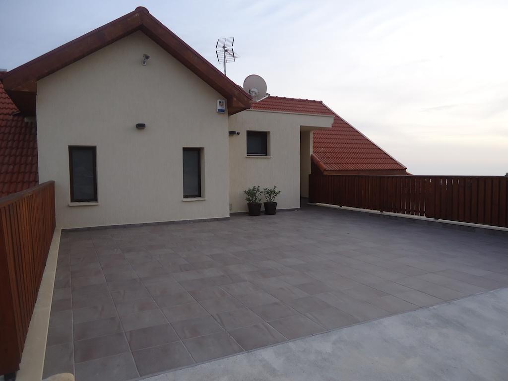 Petralona Apartment Agios Athanasios Екстер'єр фото
